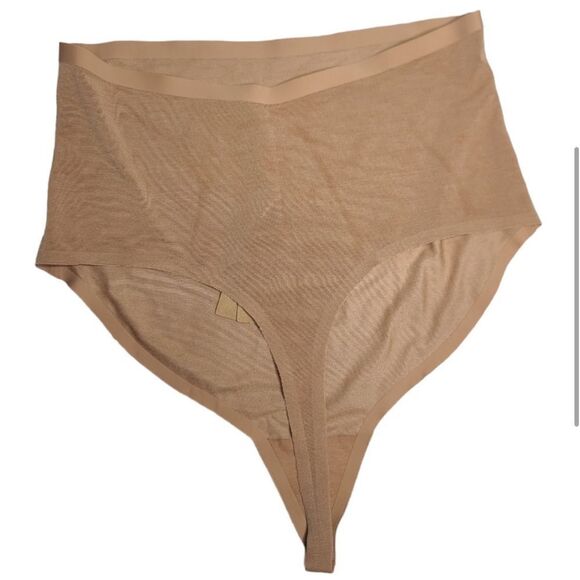 SKIMS Sheer Sculpt Shaping High Waisted Thong In Clay Nude Shapewear - Picture 4 of 5